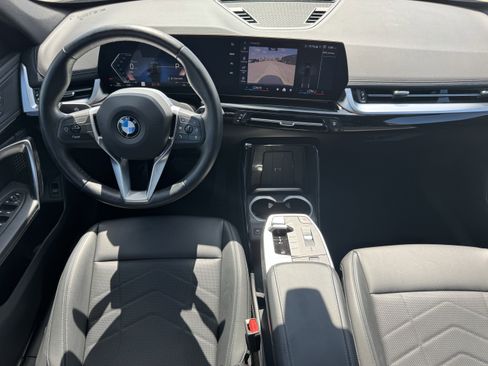 Used 2025 BMW X1 xDrive28i image 13