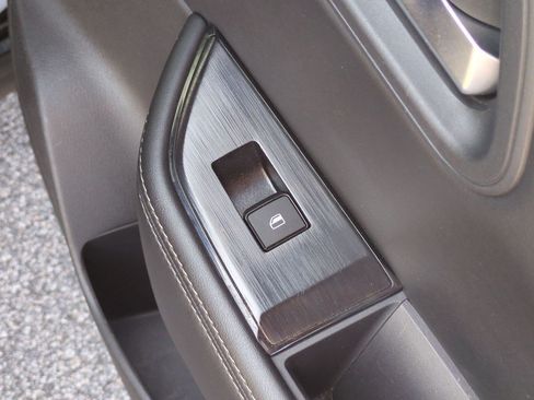 Certified 2024 Nissan Rogue SV AWD/4WD image 36