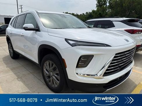 Used 2026 Buick Enclave Preferred AWD/4WD image 4
