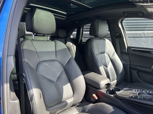 Certified 2019 Porsche Macan image 24