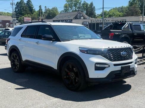 Used 2020 Ford Explorer ST w/ ST Street Pack AWD/4WD image 2