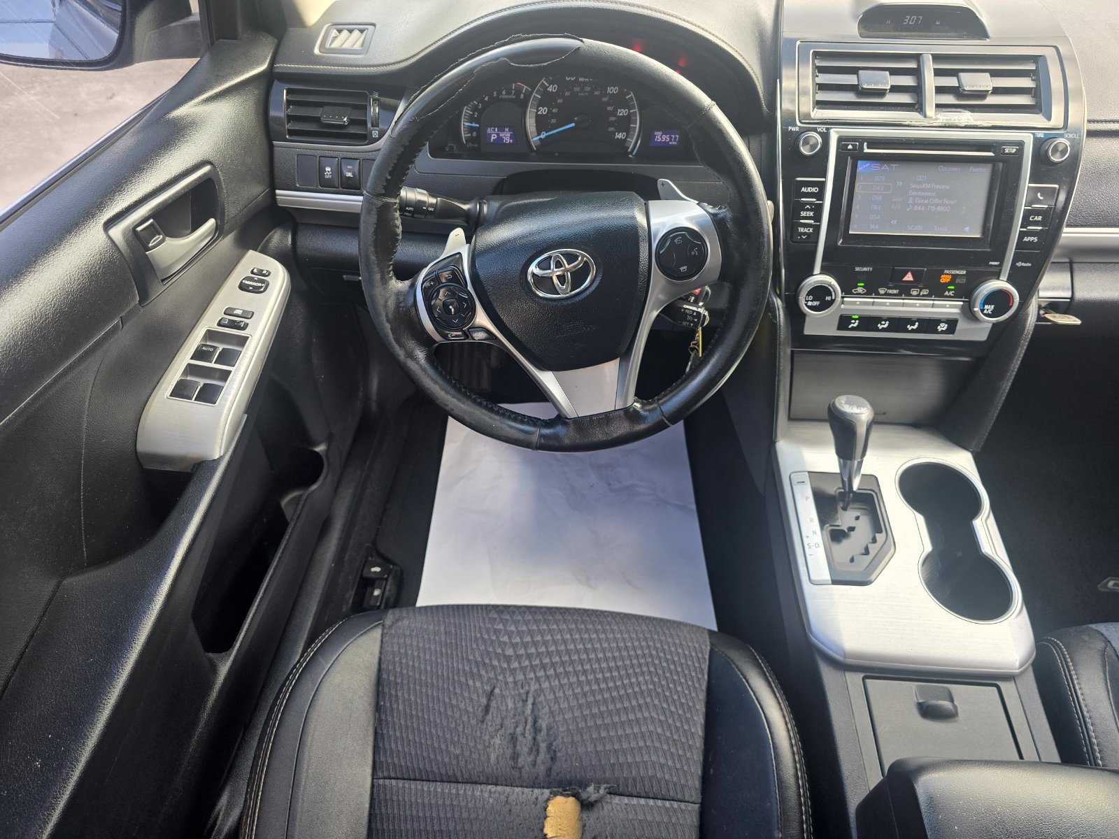 Used 2012 Toyota Camry SE FWD image 17