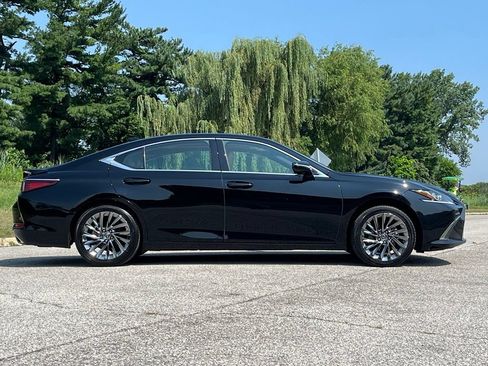 Used 2024 Lexus ES 350 w/ Accessory Package (Z1) FWD image 8