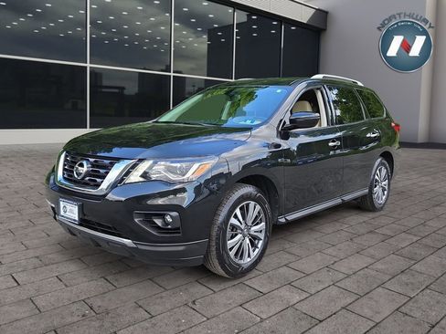 Used 2020 Nissan Pathfinder SV AWD/4WD image 1
