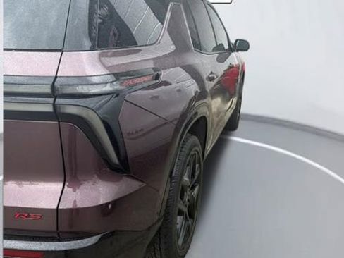 Used 2024 Chevrolet Traverse RS image 6