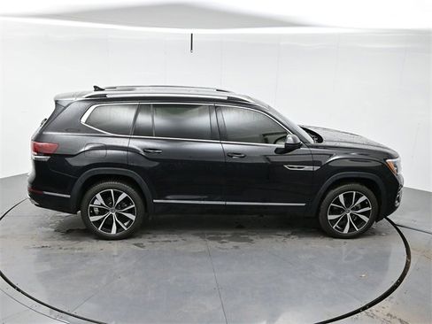 Used 2024 Volkswagen Atlas SEL Premium R-Line image 42
