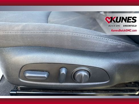 Used 2023 Chevrolet Malibu LT w/ Driver Confidence Package FWD image 17