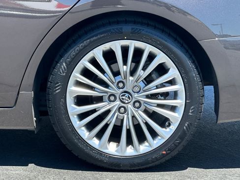 Used 2020 Toyota Avalon Limited w/ Advanced Safety Package FWD image 31