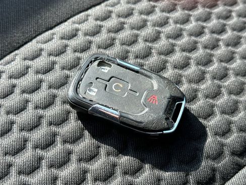 Certified 2020 GMC Terrain SLE w/ Driver Convenience Package AWD/4WD image 30
