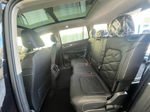 New 2026 Volkswagen Atlas SE image 22