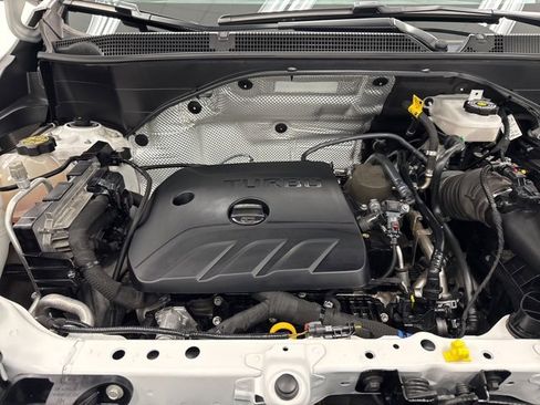 Used 2024 Buick Encore GX Sport Touring image 38