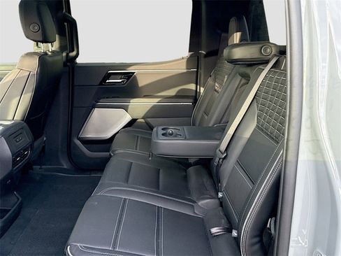 New 2024 GMC Sierra EV Denali image 6