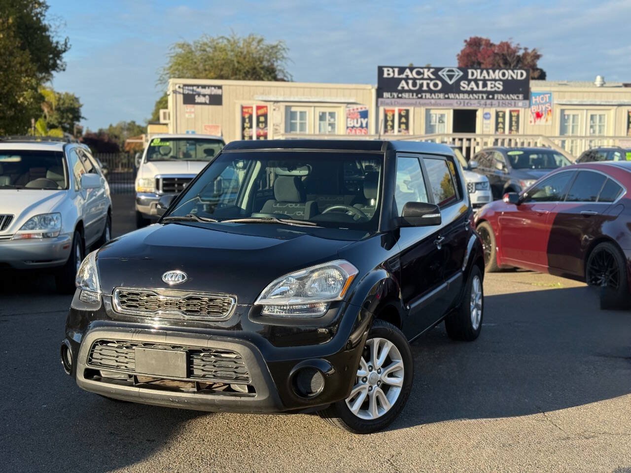 Used 2012 Kia Soul + FWD image 6
