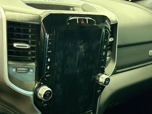 Used 2020 RAM 1500 Big Horn AWD/4WD image 4