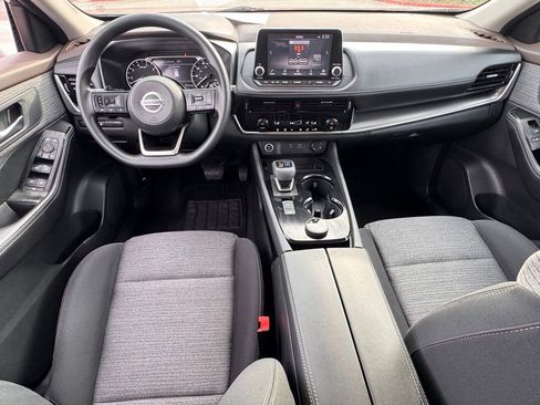 Certified 2021 Nissan Rogue SV image 18