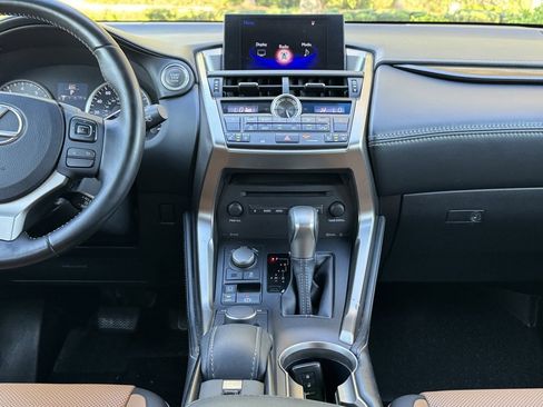 Used 2017 Lexus NX 200t FWD image 13