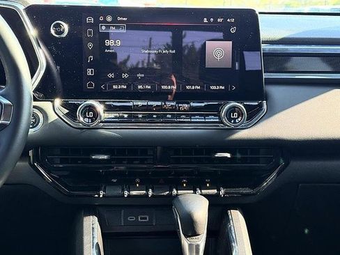 Used 2023 GMC Canyon Elevation w/ Convenience Package image 34