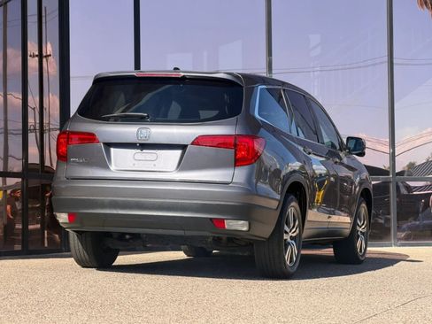Used 2017 Honda Pilot EX image 14