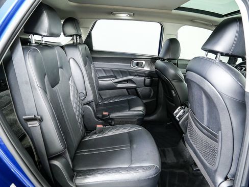 Used 2021 Kia Sorento SX image 23