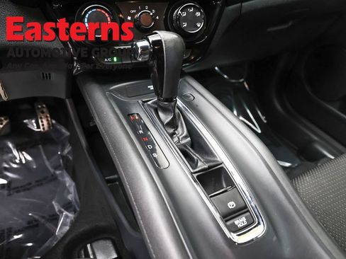 Used 2019 Honda HR-V Sport image 12