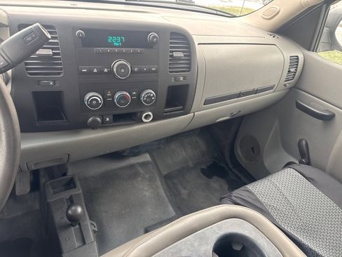 Used 2011 GMC Sierra 2500 W/T image 14