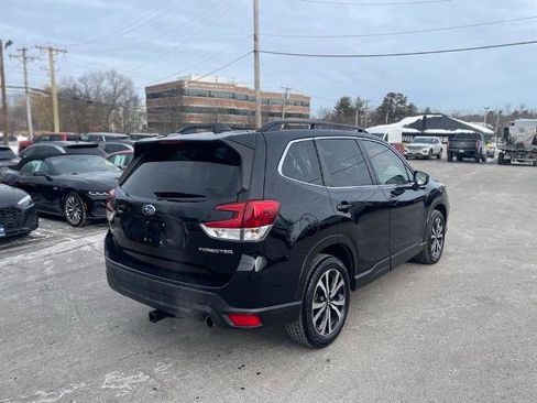 Used 2019 Subaru Forester Limited AWD/4WD image 5