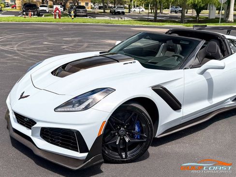Used 2019 Chevrolet Corvette ZR1 RWD image 10