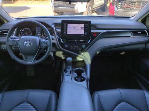 Certified 2021 Toyota Camry SE image 14