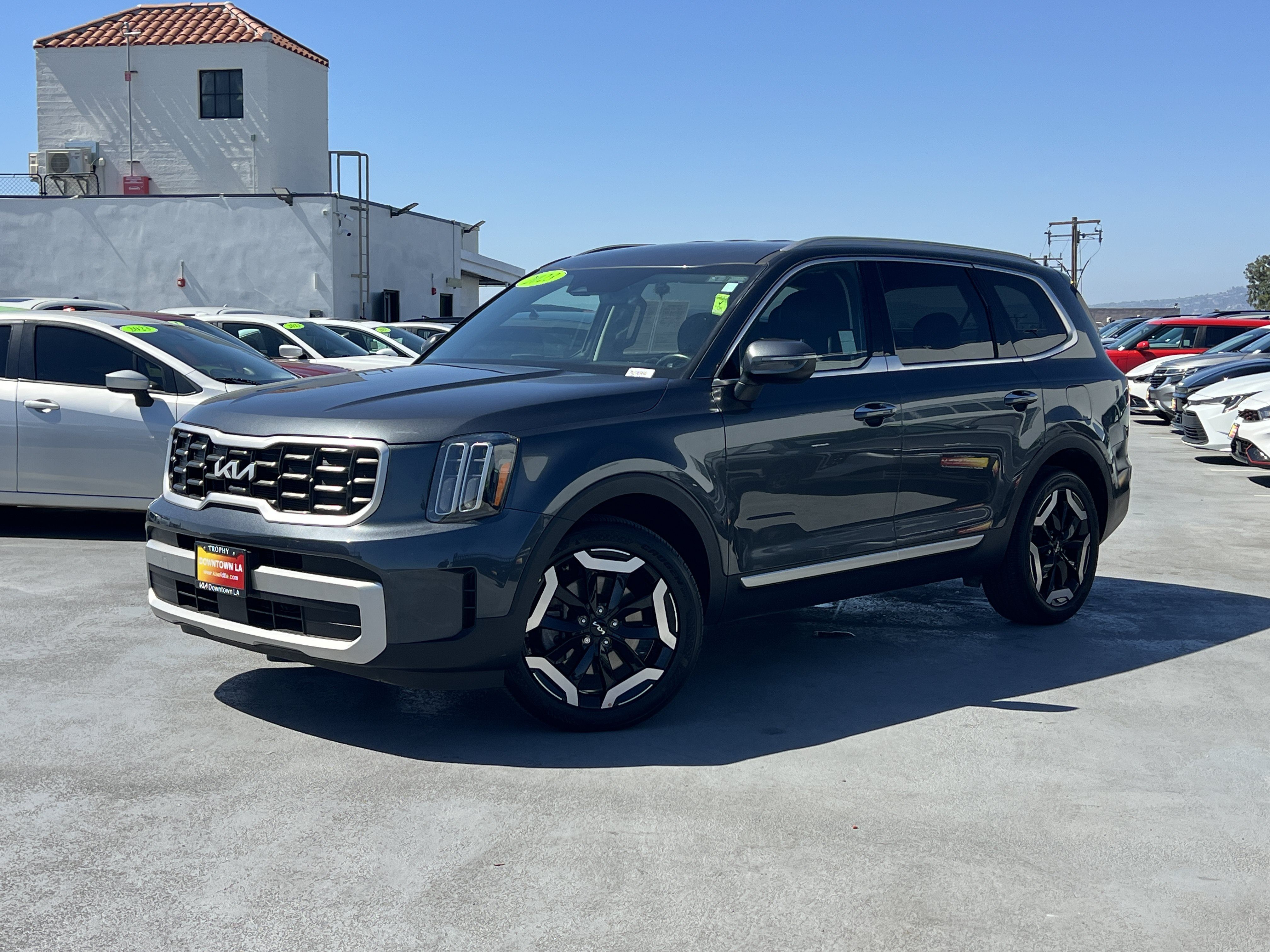 Certified 2023 Kia Telluride S FWD image 2
