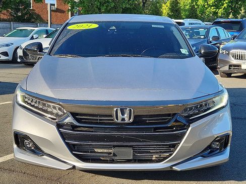 Used 2021 Honda Accord Sport Special Edition image 2