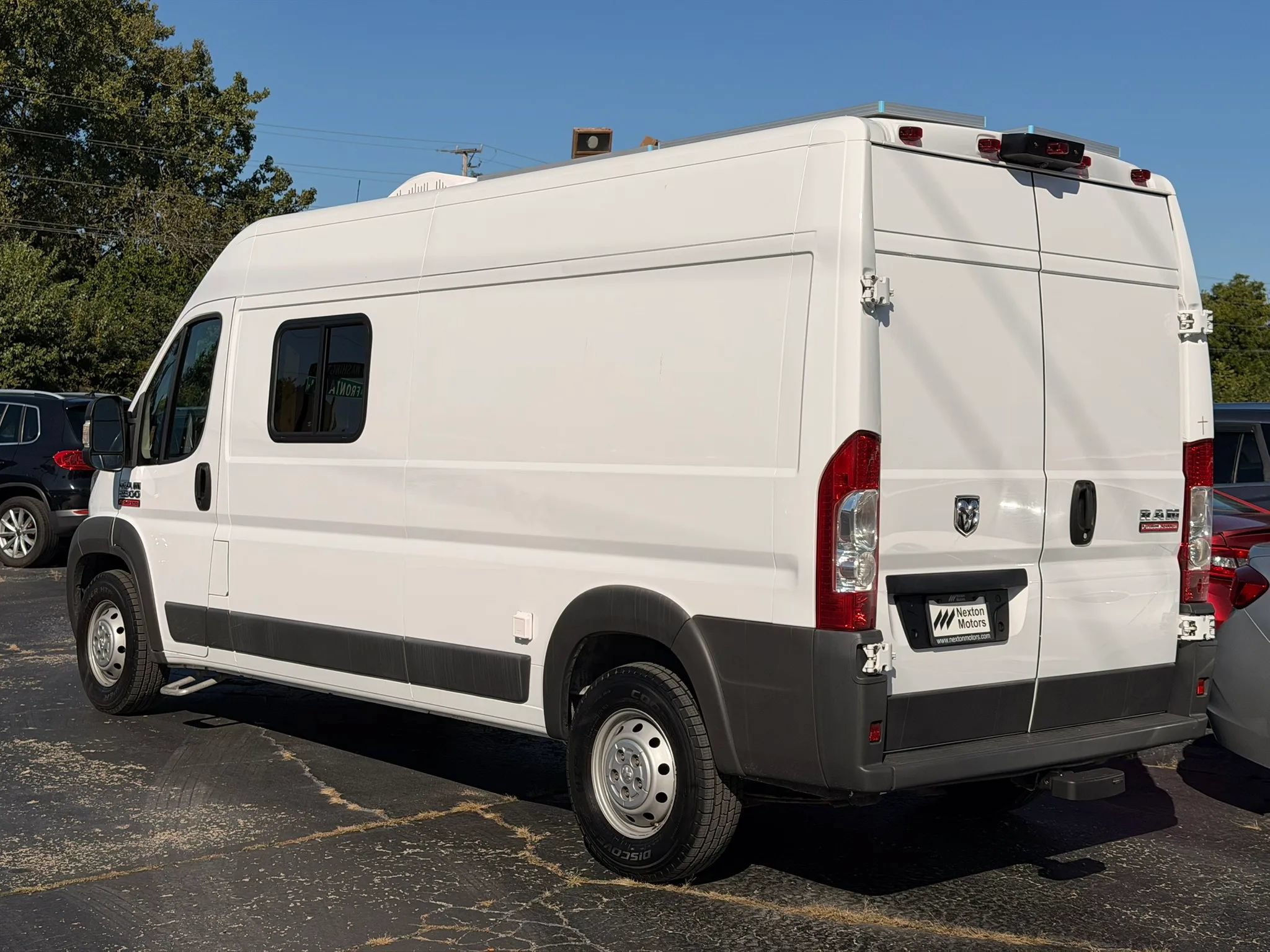 Used 2018 RAM ProMaster 2500 FWD image 3