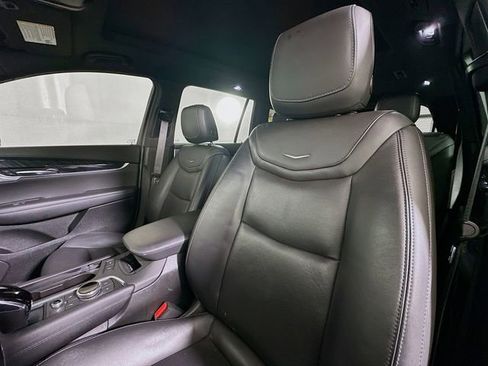 Used 2022 Cadillac XT6 Premium Luxury AWD/4WD image 21