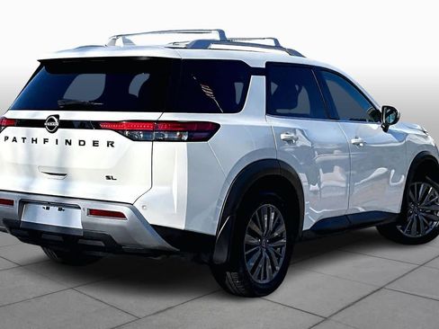 Used 2023 Nissan Pathfinder SL w/ SL Premium Package image 13