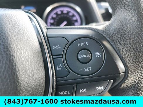 Used 2020 Toyota Camry LE image 30