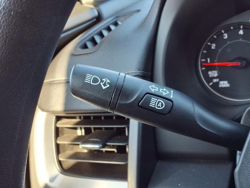 Certified 2022 GMC Terrain SLE image 15