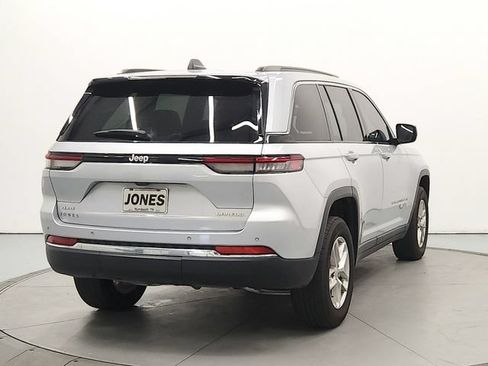 Used 2024 Jeep Grand Cherokee Laredo X w/ Luxury Tech Group I AWD/4WD image 6