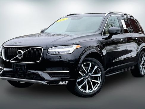 Used 2018 Volvo XC90 T5 Momentum w/ Convenience Package image 12