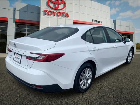 Used 2025 Toyota Camry LE FWD image 3