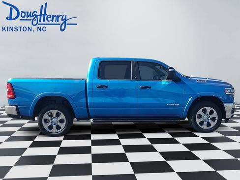 Used 2026 RAM 1500 4x4 Crew Cab image 6