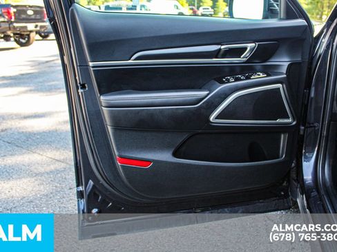 Used 2025 Kia Telluride S FWD image 37