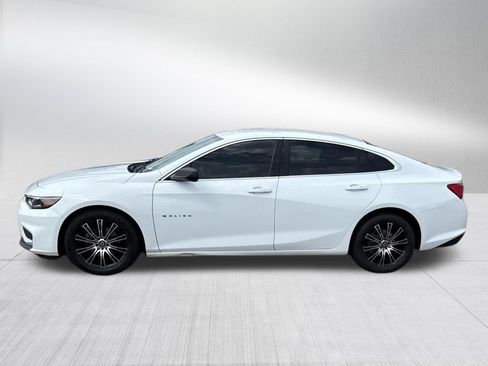 Used 2018 Chevrolet Malibu LS w/ LPO, Convenience Package 1 FWD image 2