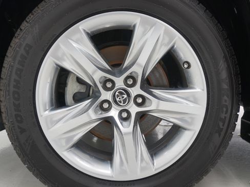 Used 2016 Toyota Highlander Limited FWD image 32
