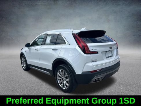Used 2022 Cadillac XT4 Premium Luxury w/ Enhanced Visibility Package FWD image 7