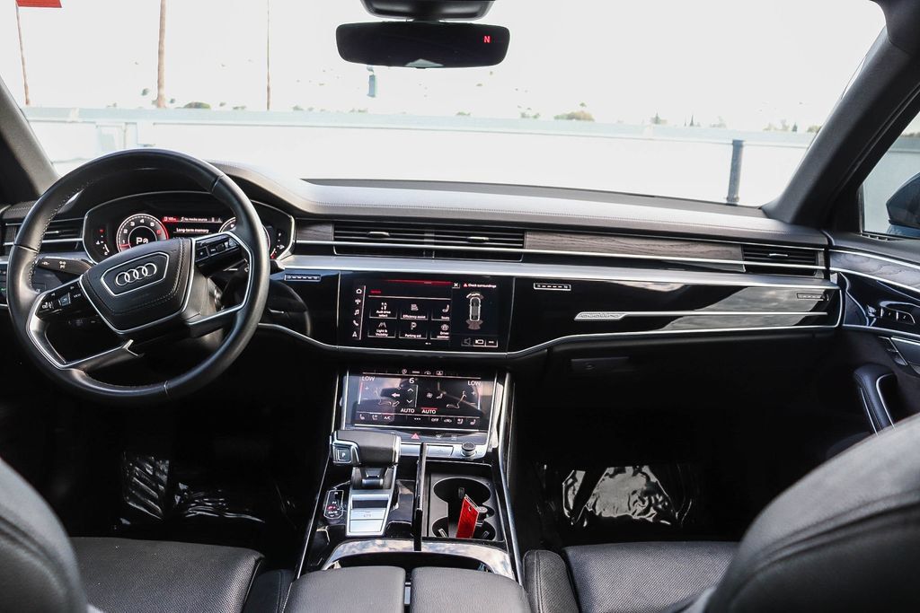 Used 2022 Audi A8 L 3.0T w/ Executive Package AWD/4WD image 14