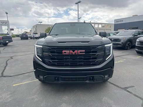 Used 2024 GMC Sierra 1500 Elevation AWD/4WD image 3
