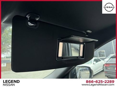 Used 2024 Jeep Grand Cherokee L Limited w/ Luxury Tech Group II image 30