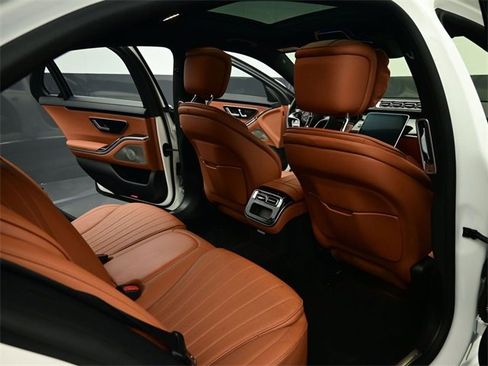 Used 2022 Mercedes-Benz S 500 4MATIC image 36