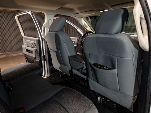 Used 2014 RAM 2500 SLT w/ Luxury Group RWD image 24