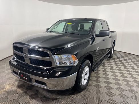 Certified 2022 RAM 1500 Classic SLT AWD/4WD image 3