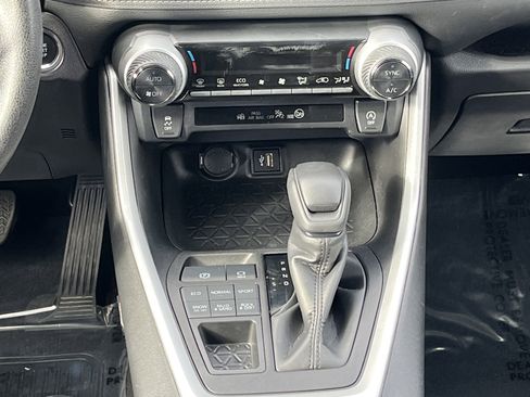 Certified 2024 Toyota RAV4 XLE image 20